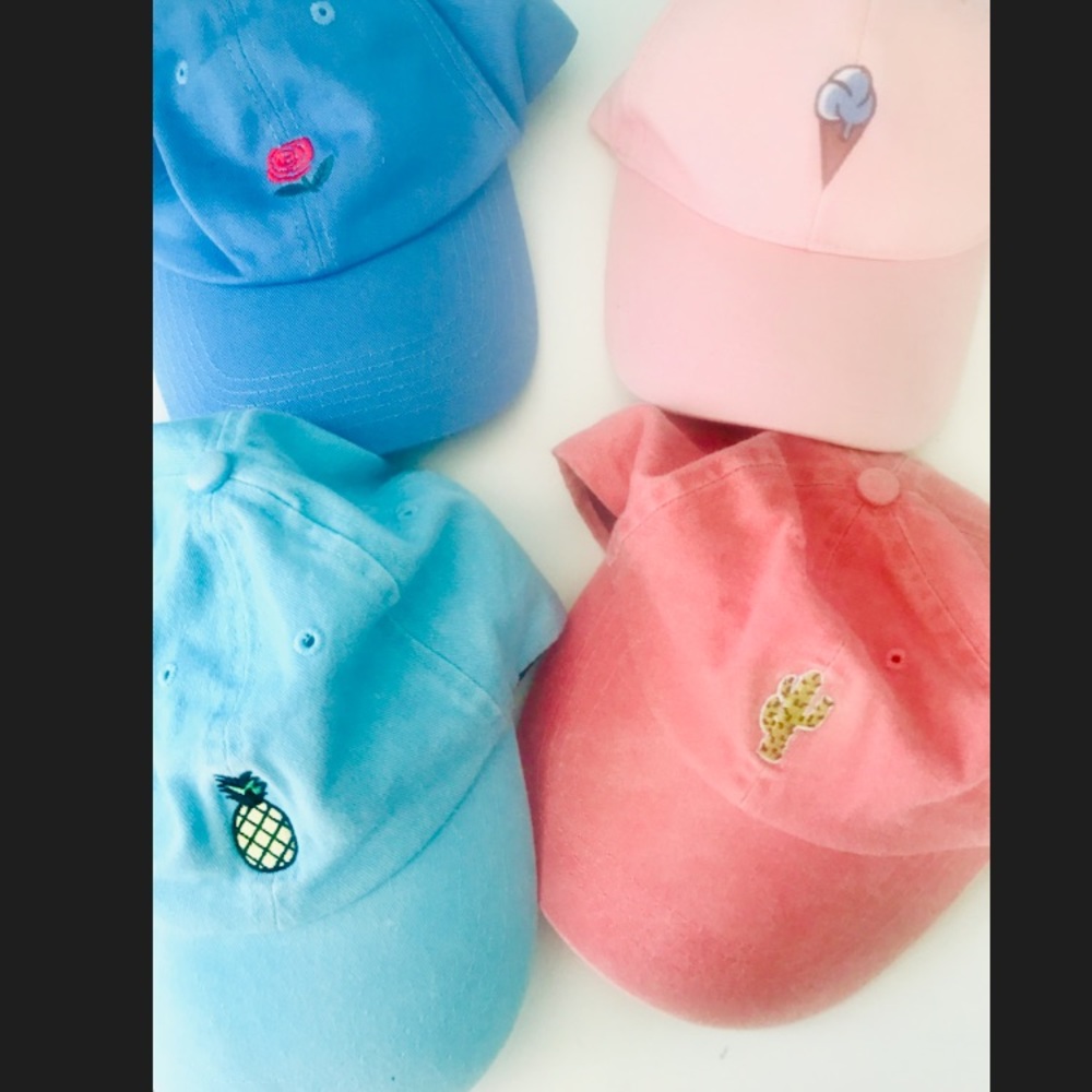 ✨4 urban outfitters unused graphic hats✨